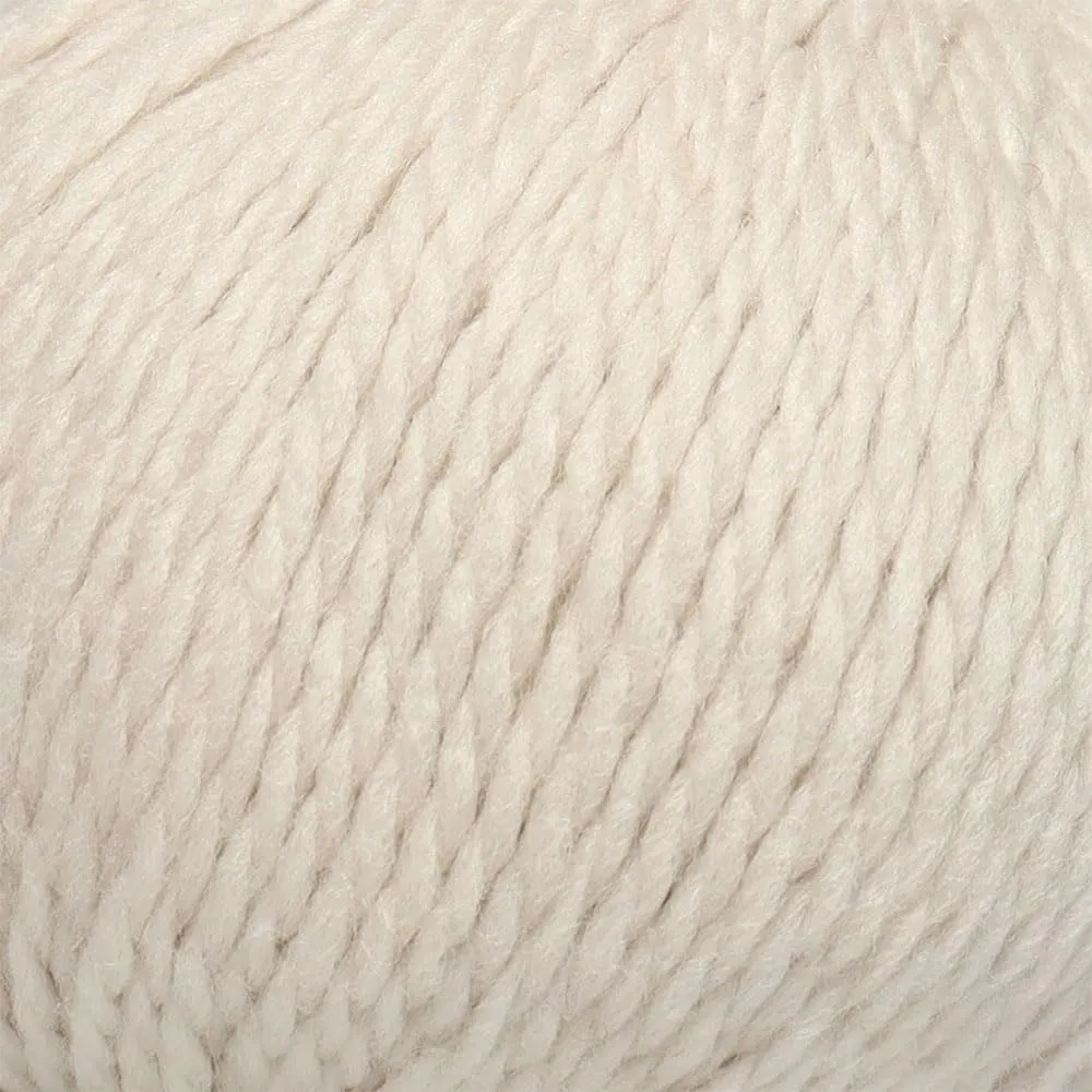 100% Highland Wool Yarn - Sourced Directly from Peru - Heavenly Soft and Perfect for Knitting and Crocheting (Alabaster White, Worsted)