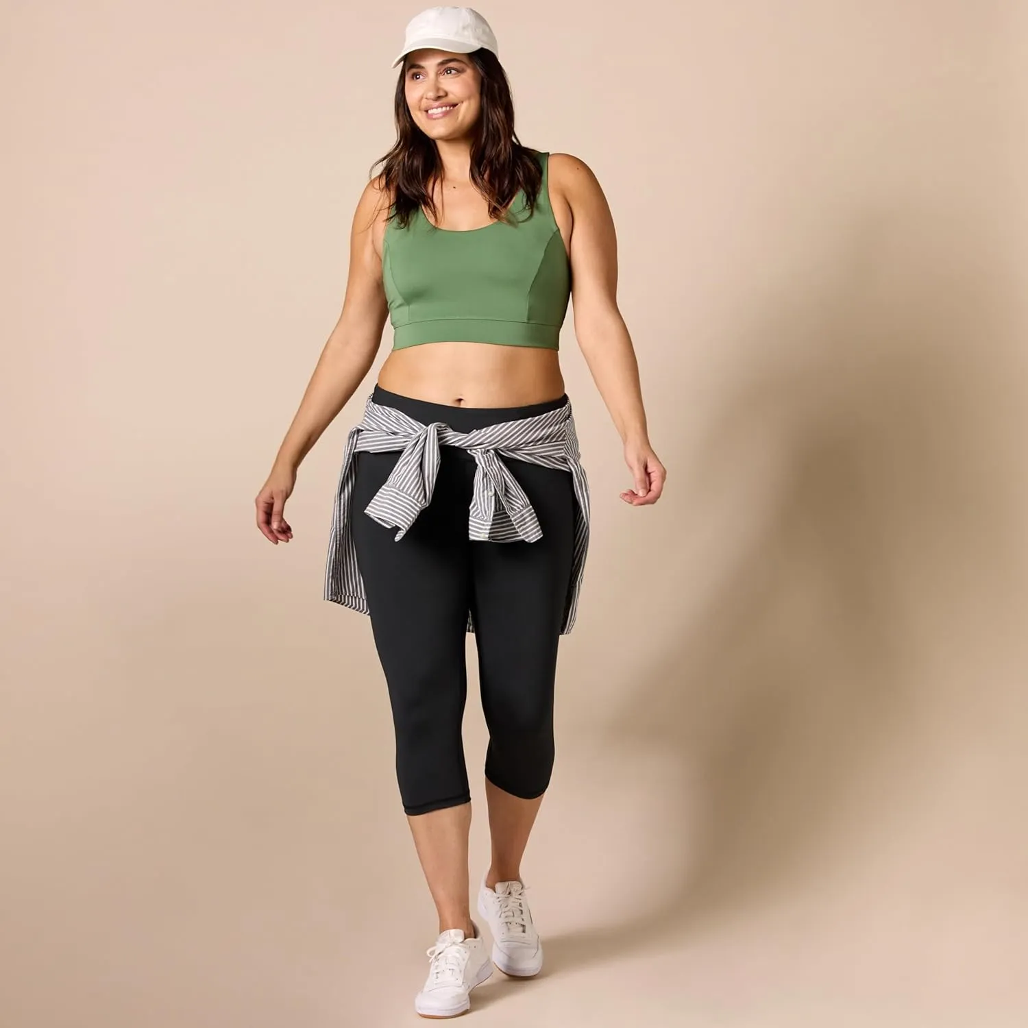 Amazon Essentials Short Leggings for Women, Active Sculpt, Mid Rise Capri