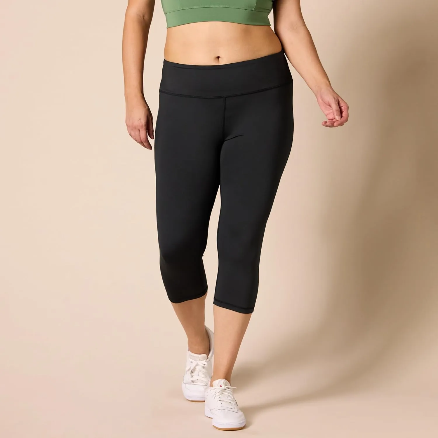 Amazon Essentials Short Leggings for Women, Active Sculpt, Mid Rise Capri