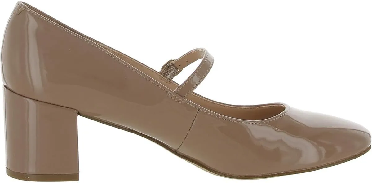 Bandolino Women's Cariann Pump