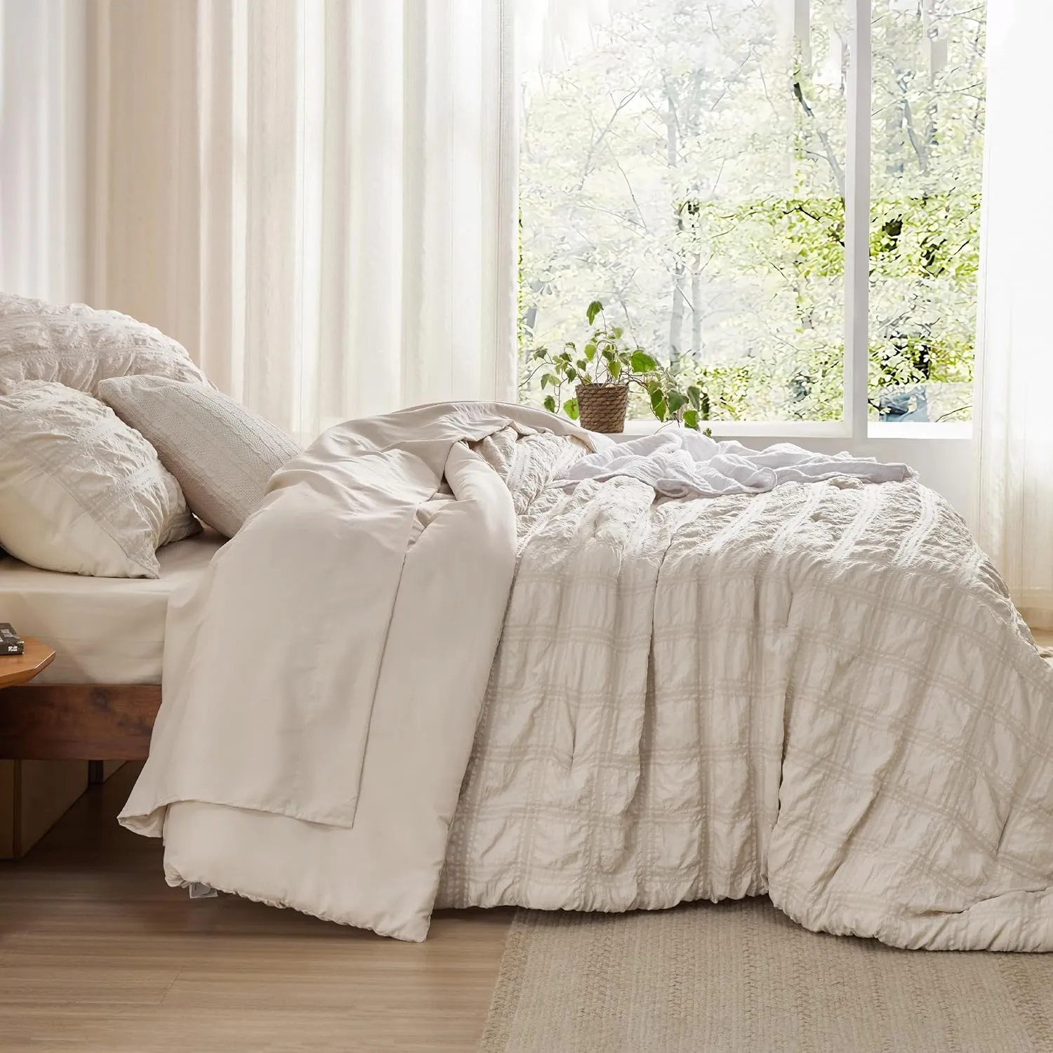 Bedsure Bed in a Bag King - 7 Pieces Plaid Seersucker Bedding Comforter Sets, Soft Lightweight Beige Boho Bed Set with Comforters King Size, Sheets, Pillowcases & Shams