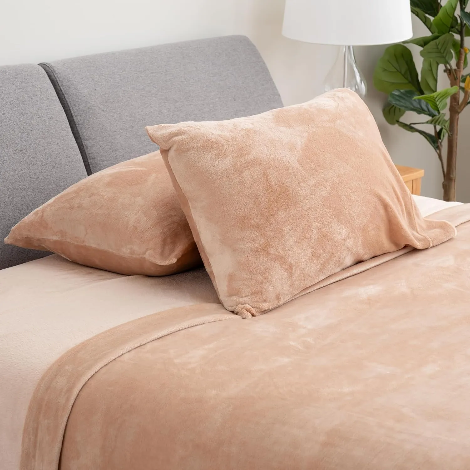 Berkshire Blanket Classic VelvetLoft® Warm Sheet Set, Twin Size Sheet Set, 3 Piece Velvety Soft Heavyweight Flannel Bedding with Deep Pockcets (Twin)