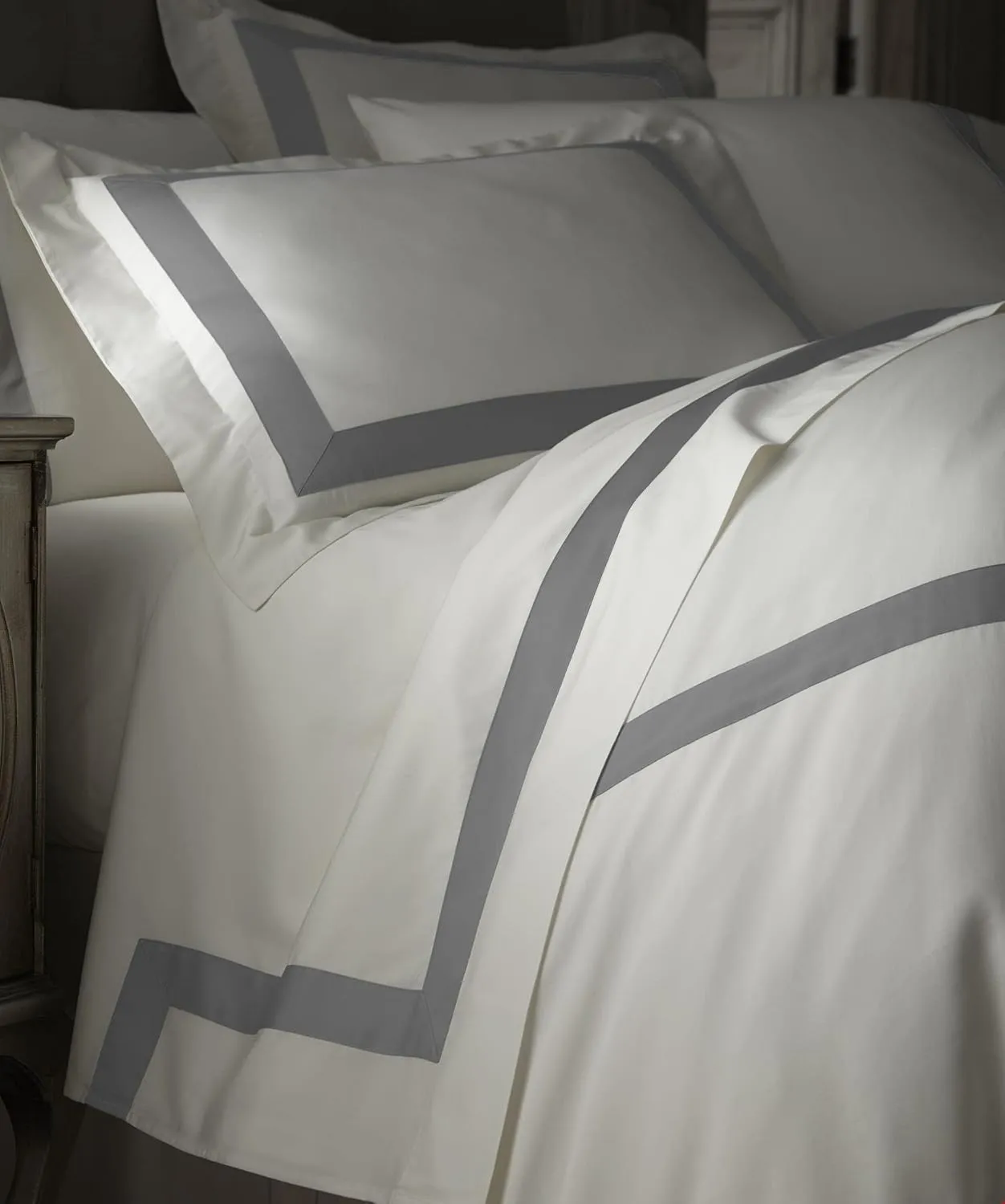 Chezmoi Collection Portofino 4-Piece 400 Thread Count Tencel Cotton Sheet Set - Applique Bordered - Silky Soft, Smooth, Breathable Cooling - King, Gray