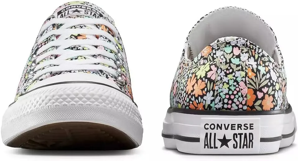 Converse Unisex-Adult Chuck Taylor All Star Low Top Sneaker