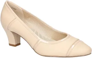 Easy Street Women's Datia Pump