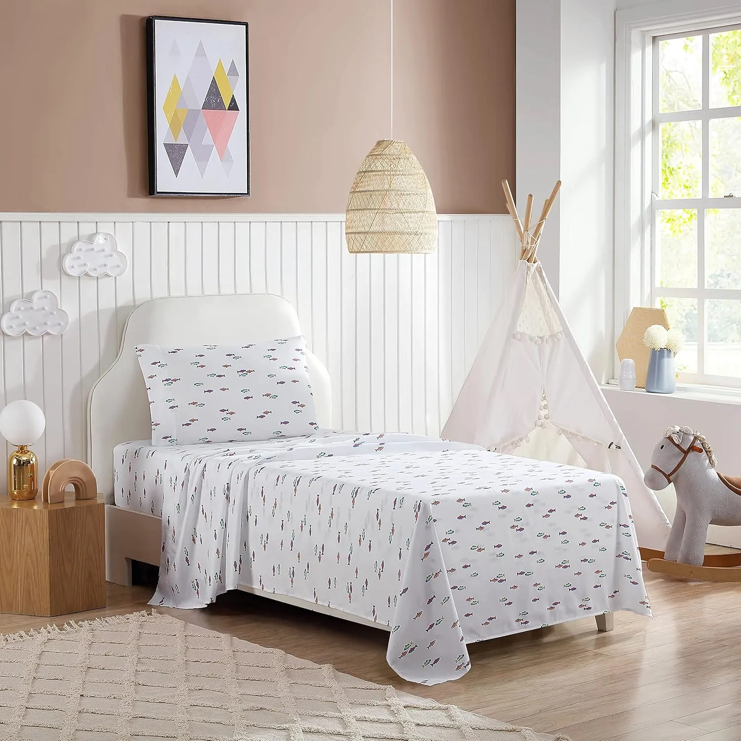 Eddie Bauer Kids - Twin Sheets, Stain Resistant Kids Bedding, Ideal for Toddler Bedding Set (Fish Lake White, Twin)
