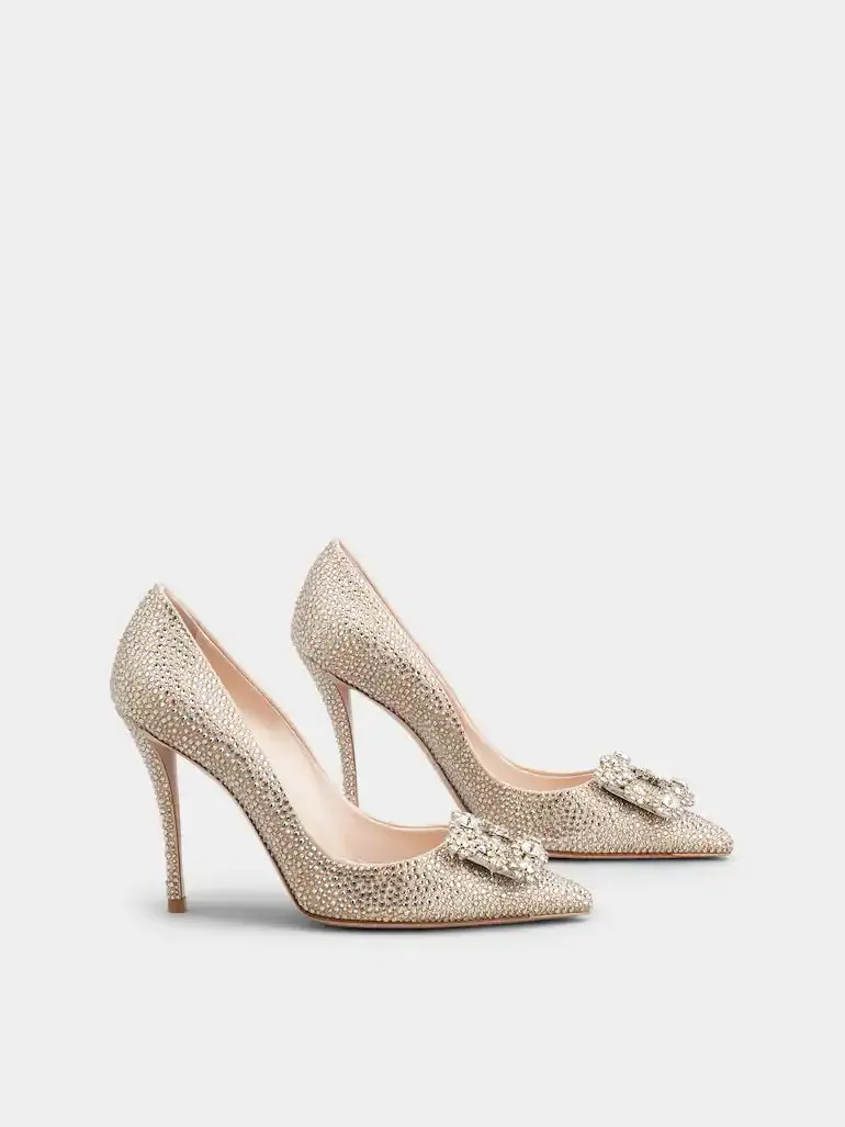 Flower Strass Buckle Allover Strass Pumps in Satin