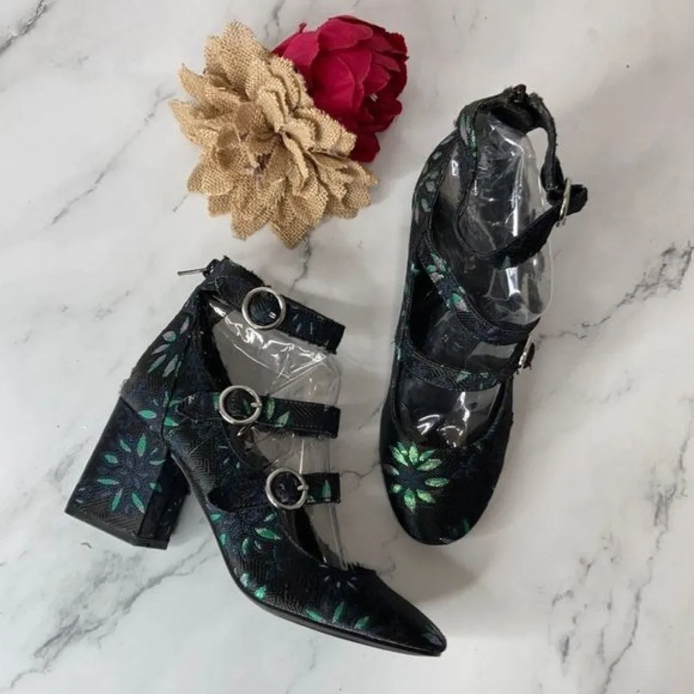 Indigo Rd Jallen Pumps