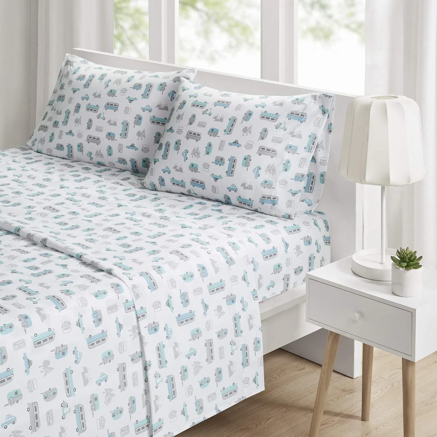 Intelligent Design Microfiber Cozy Bed Sheet Set, Modern All Season Bedding & Pillowcases, Premium 14" Elastic Pocket Fits up to 16" Mattress, Queen Grey/Blue Road Trip 4 Piece