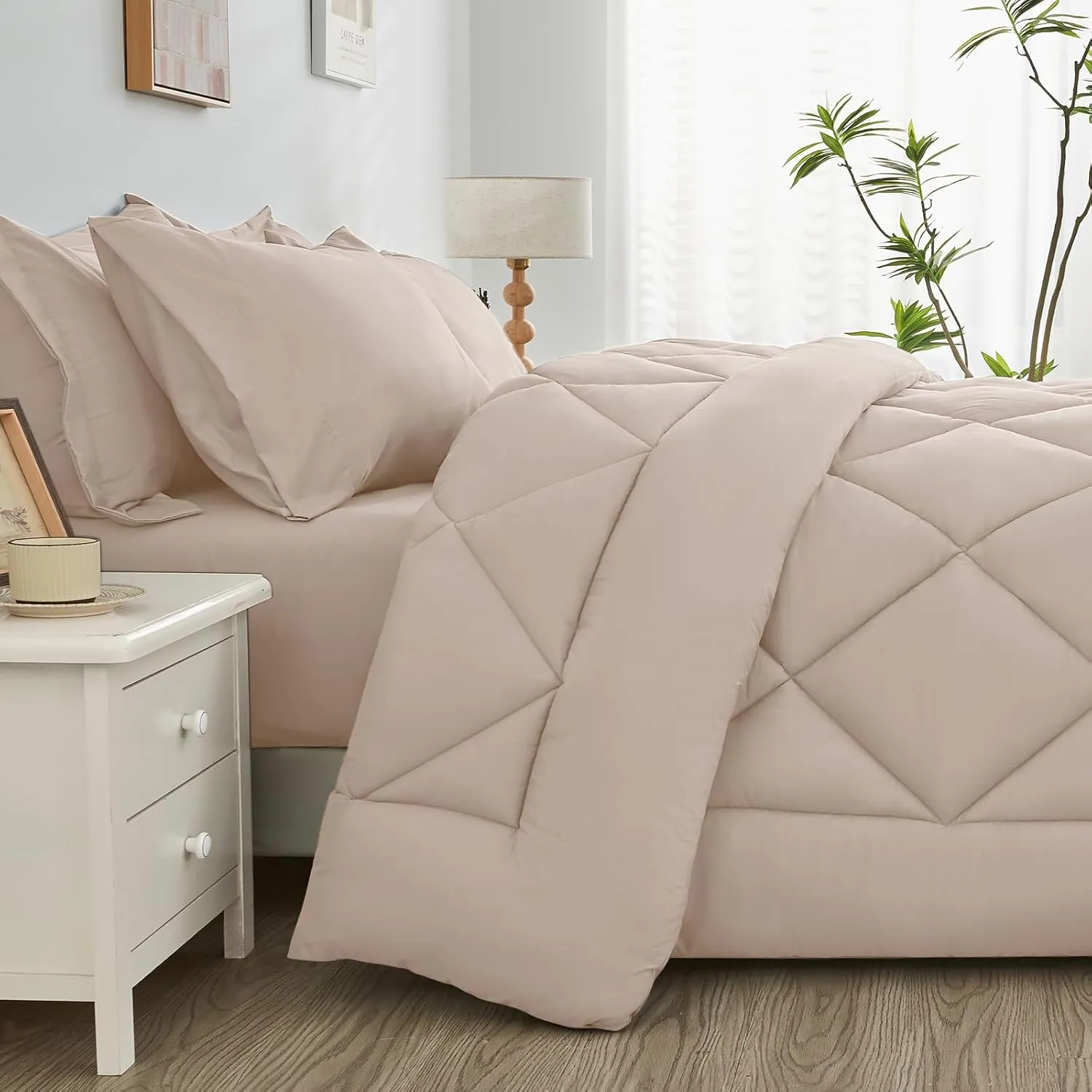 JOLLYVOGUE 11 Pieces Queen Comforter Set, Reversible Bed in a Bag Queen Size, All Season Bedding Set with Soft Beige Comforter, Flat Sheets, Fitted Sheets, Pillowcases & Shams
