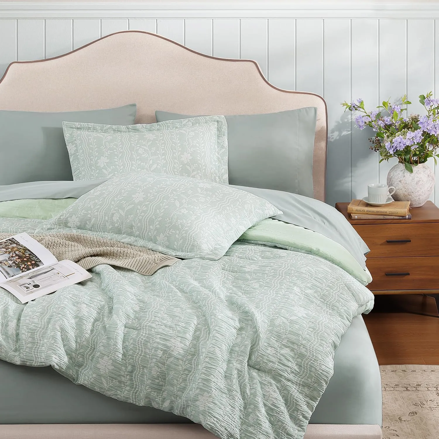 King Size Comforter Set - 7 Pieces Floral Green Bedding for All Seasons, Farmhouse Shabby Chic Embroidery Bed Set, Soft Jacquard King Comforter Set with Sheets, Pillowcases & Shams