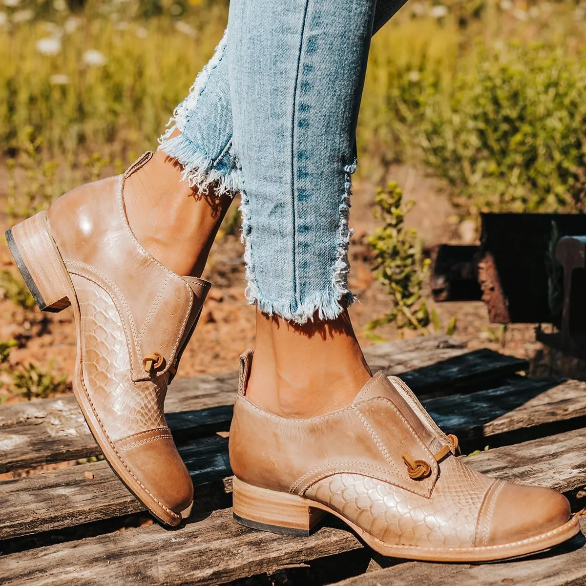 Mabel Womens Shoes