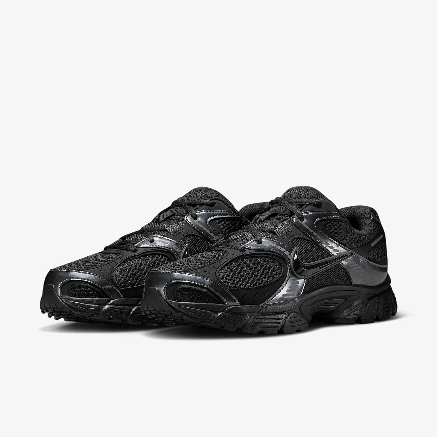 Nike Men's V5 Runner Sneaker