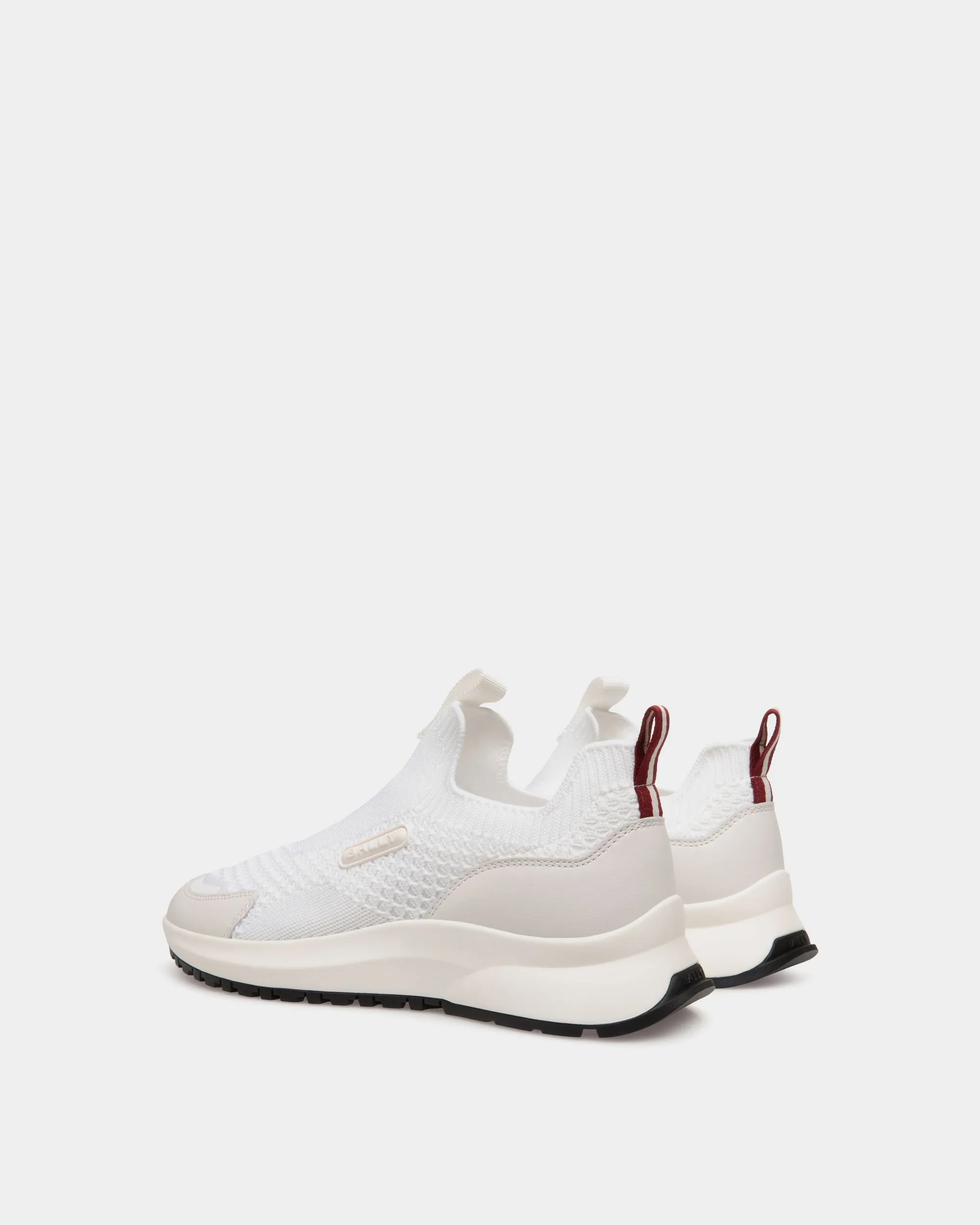 Outline Sneaker In White Knit