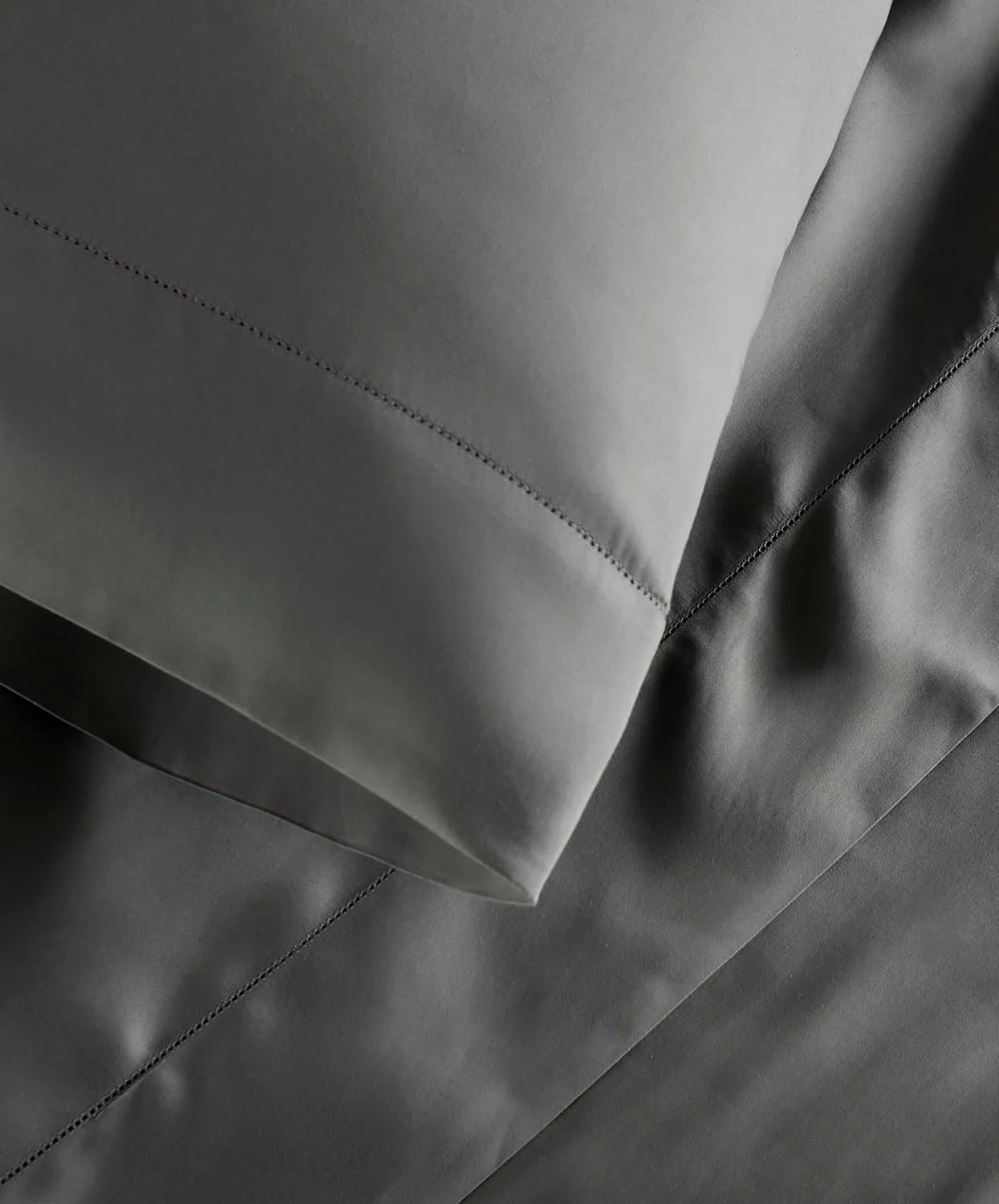 Peacock Alley Clara Luxury Sateen Sheet Sets - 100% Long Staple Cotton, 320 Thread-Count - Soft and Smooth Sateen Weave for All Seasons - Queen (Ivory)