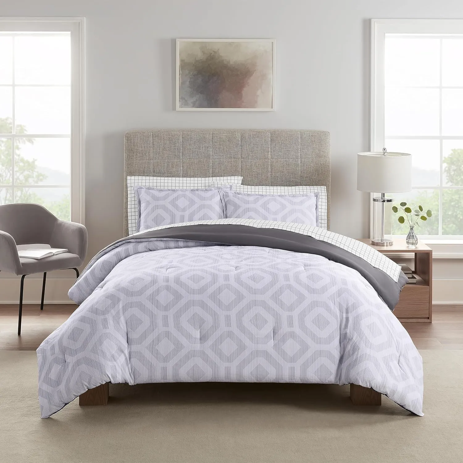 Serta Simply Clean Skyler Soft 7 Piece Geometric Bed in A Bag Complete Bedding Comforter Set with Sheets and Pillow Case for All Season, Queen, Grey