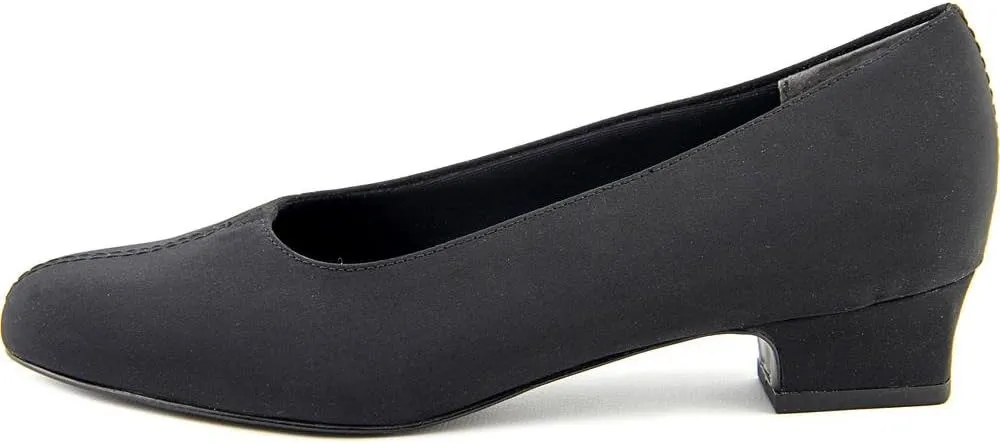 Trotters Women's Doris Pump