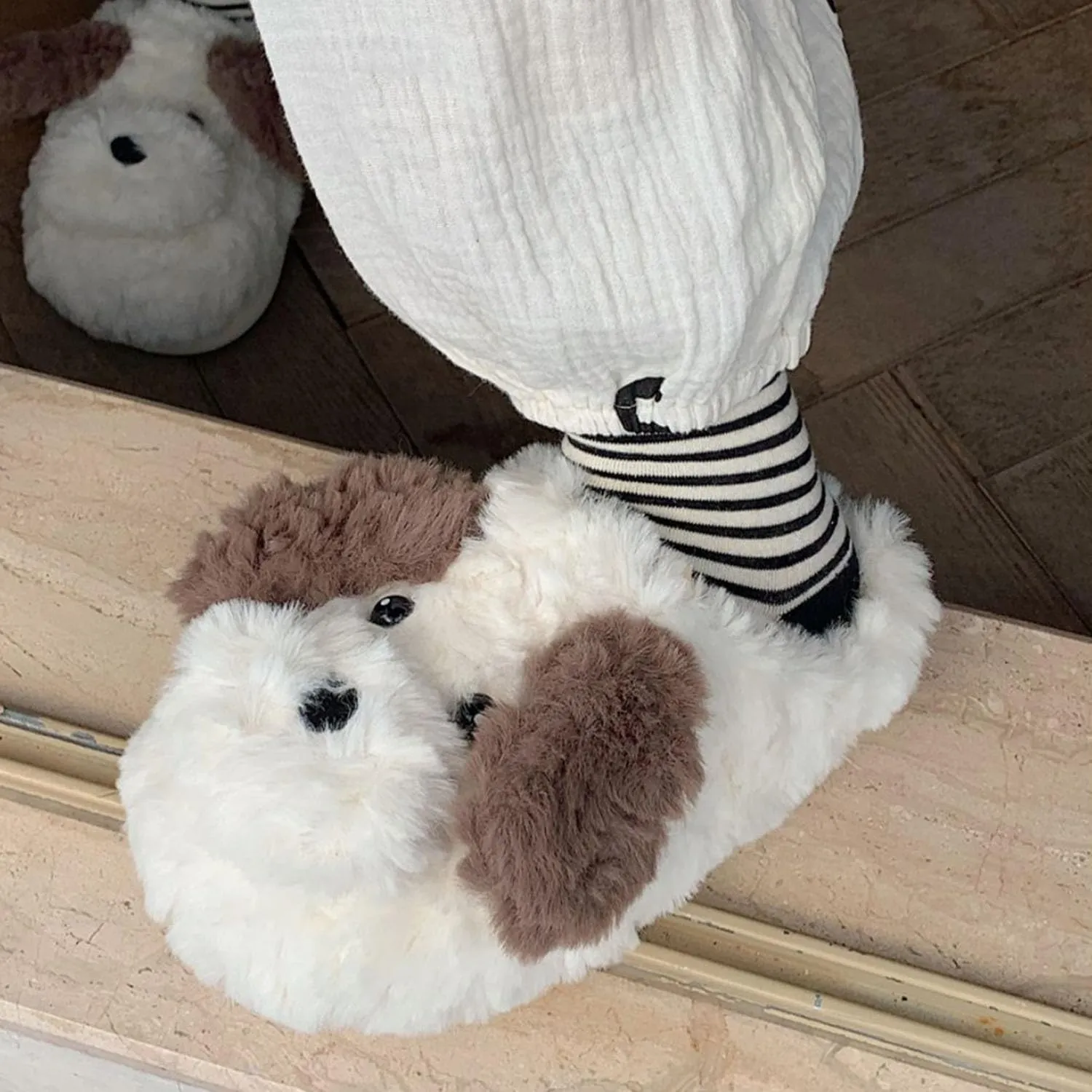 Women's Cute Animal Slippers Warm Memory Foam Animal Home Shoes Soft Fleece Plush House Slippers Indoor Outdoor
