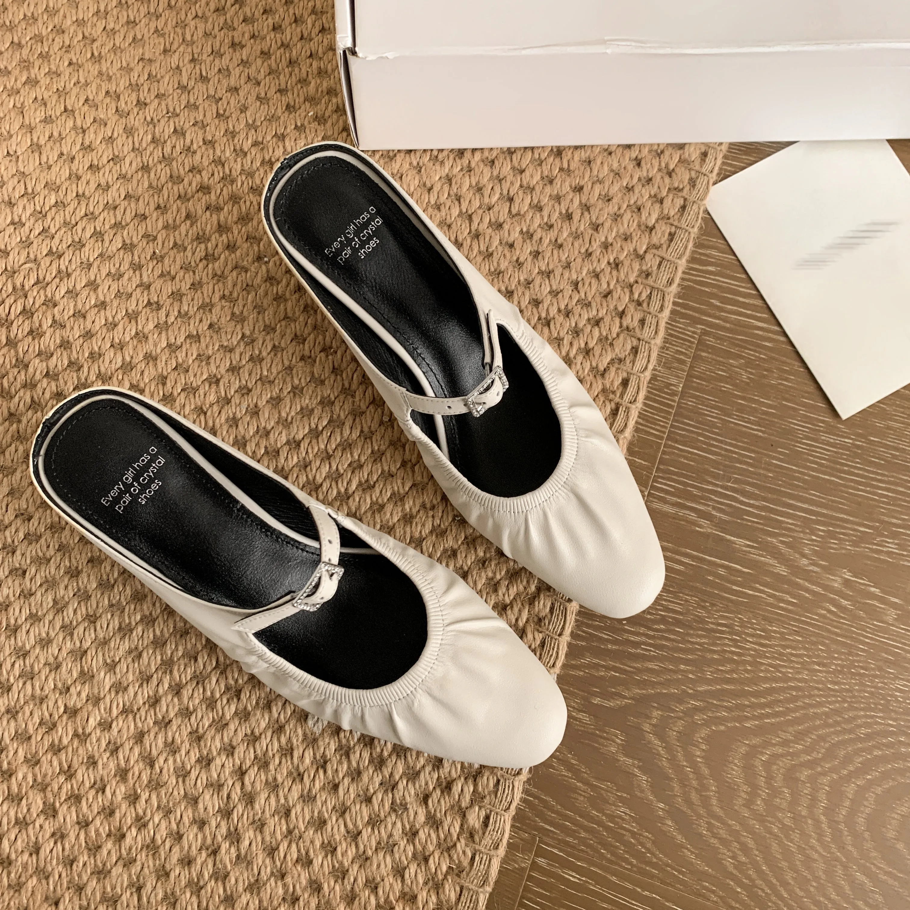 Women's Leather Pointed-toe Mules for Office Mid-heeled Stylish Sandals
