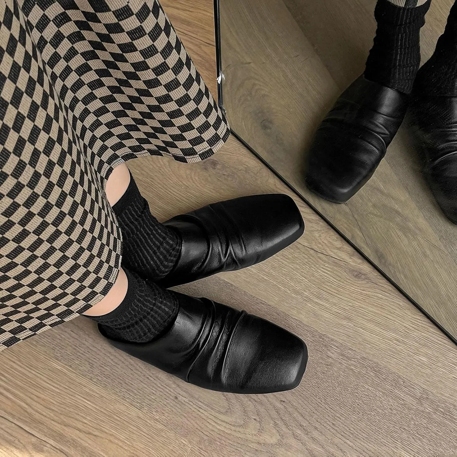 Women's Leather Wrinkled Square Toe Flat Mules Comfort Slip On Soft Sole Ballet Flats Casual Backless Office Work Loafers Women's Mules & Clogs