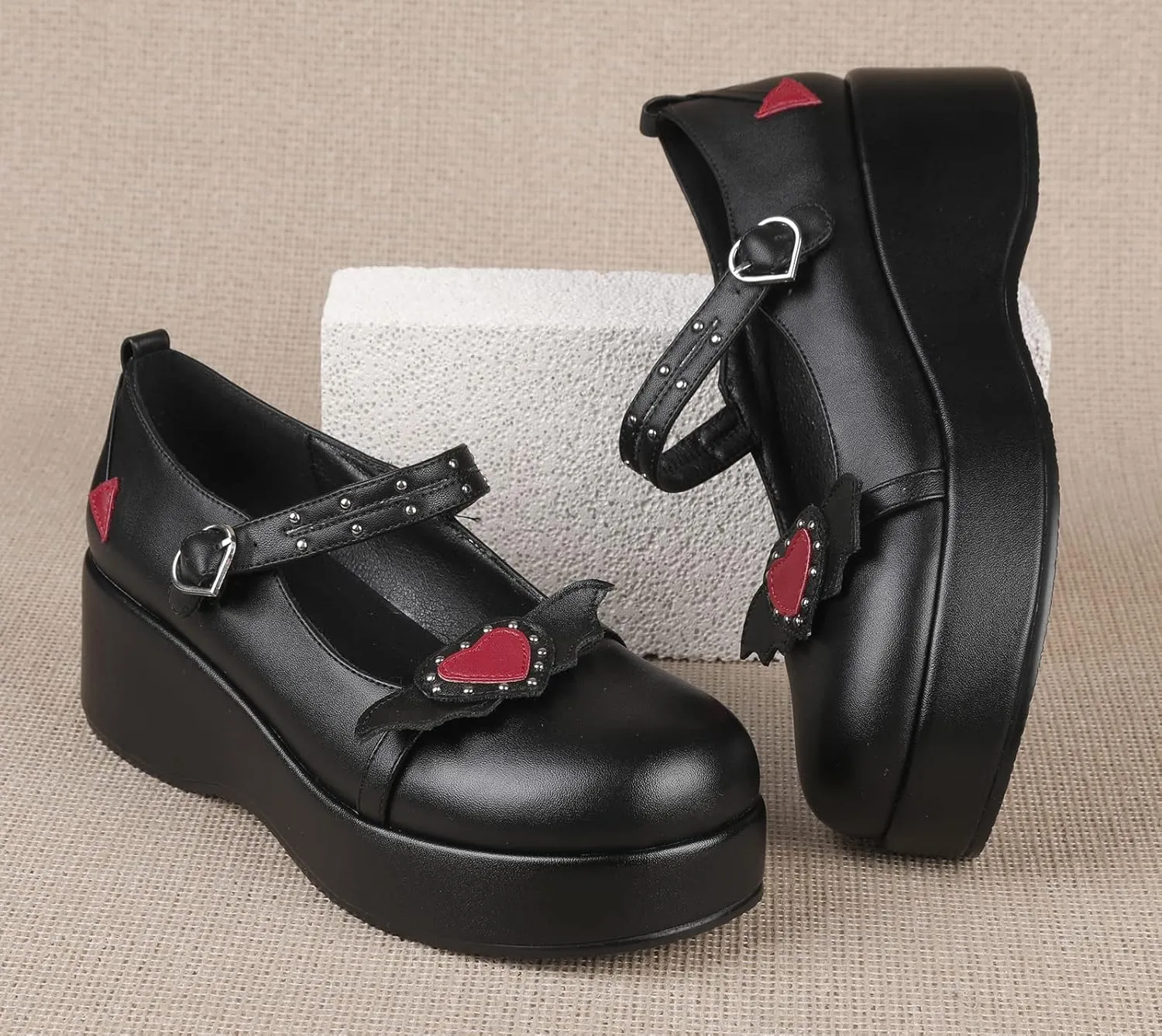Women's Mary Jane Shoes Lolita Round Toe Block Heels Gothic Sweet Heart Floral Oxfords Ankle T-Strap Platform Dress Shoes Classic Gothic Pumps