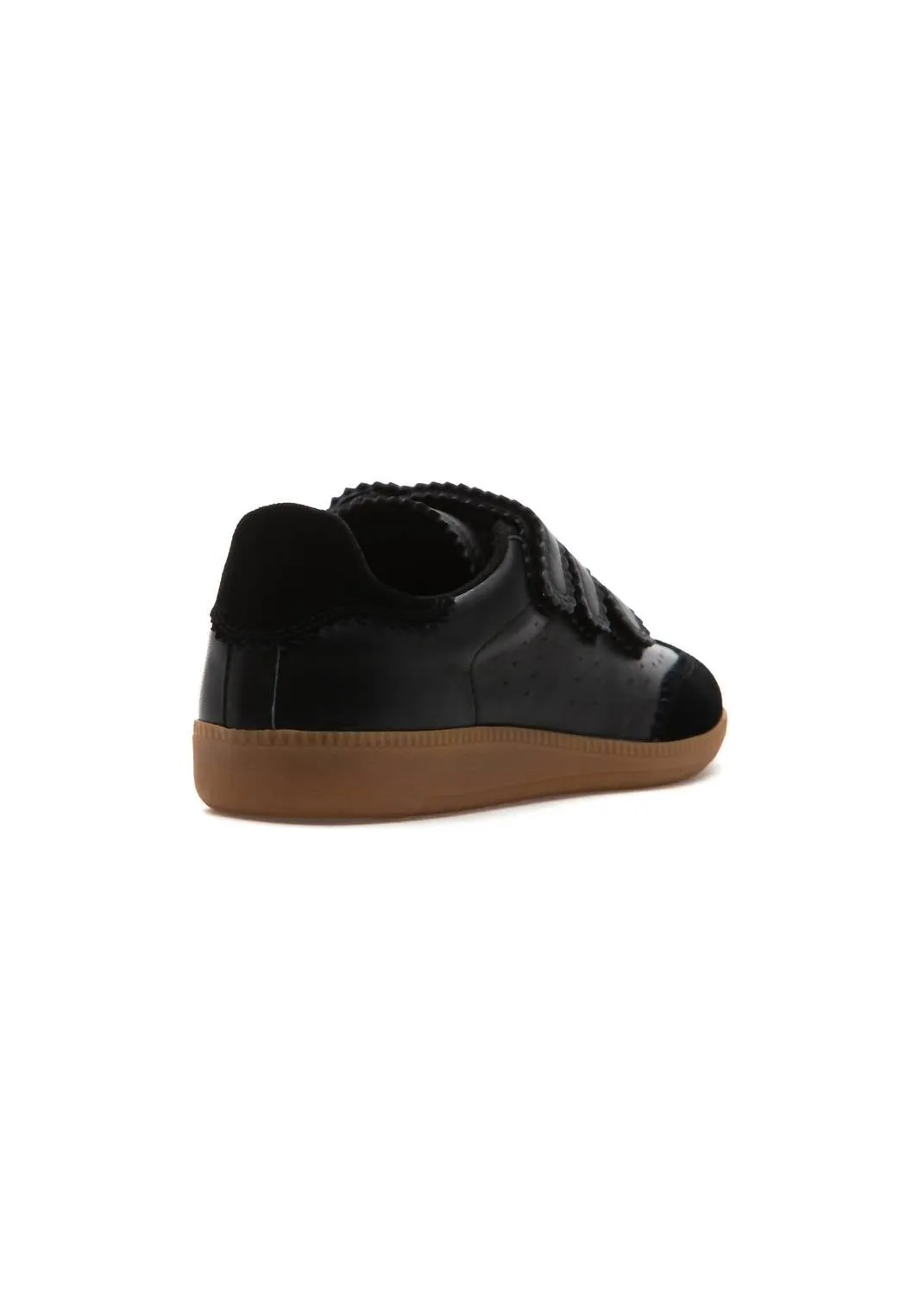 Women's Seena Sneaker In Black